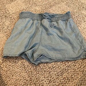 So women’s shorts